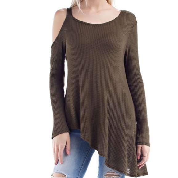 💚Olive Asymmetrical Cold Shoulder Tunic - Picture 3 of 3